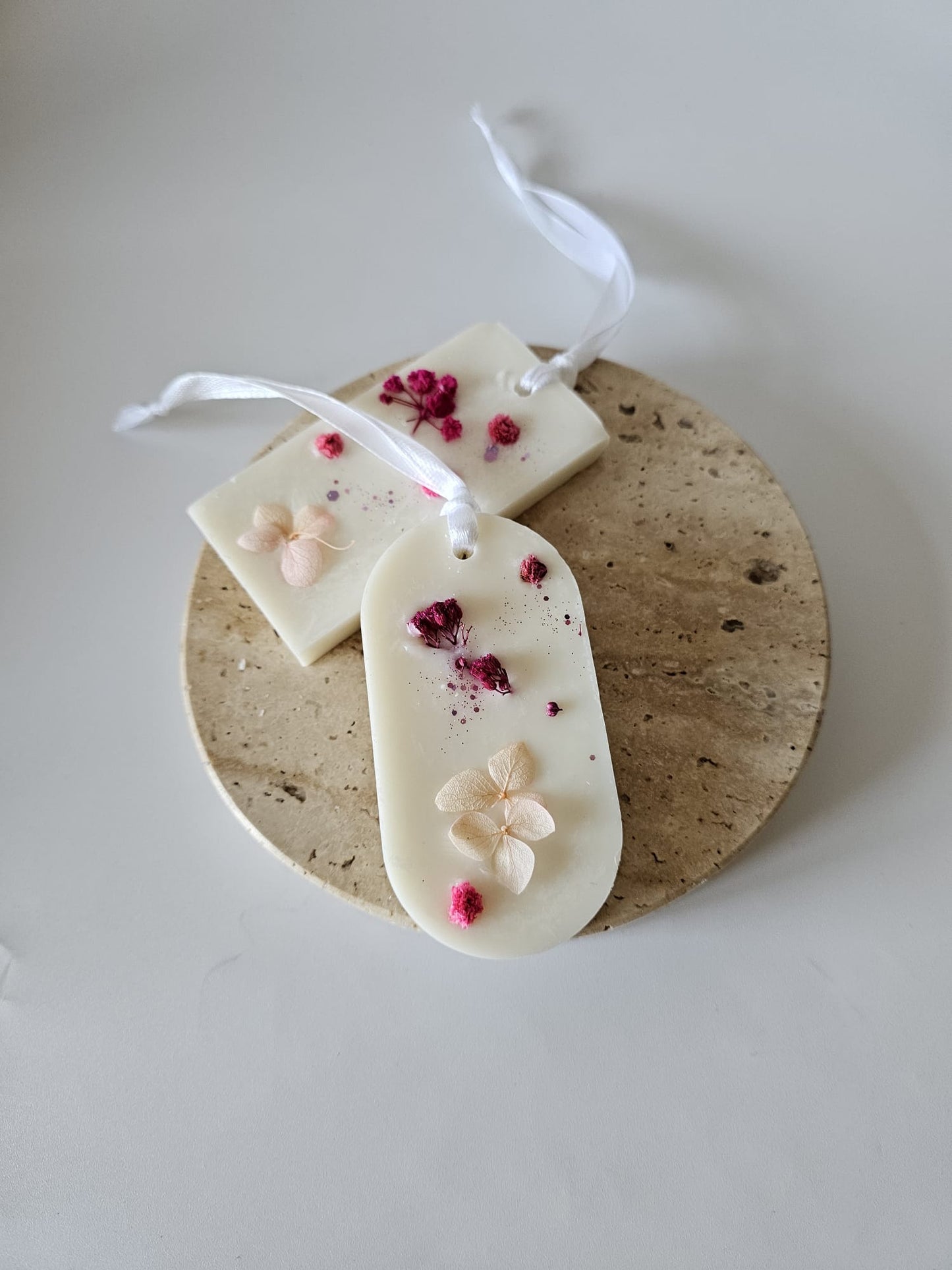 martisor 1martie primavara zambila martisor unicat odorzant dullap odorizant haine tableta parfumata ceara soia