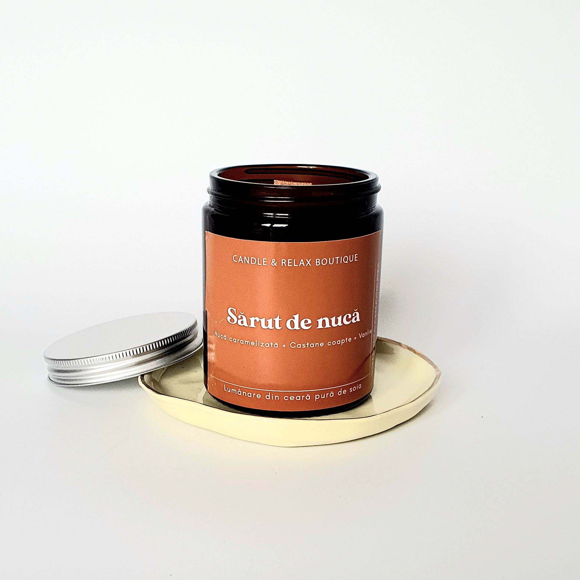 nuca sarut castane coapte nuca caramelizata lumanare parfumata ceara soia  vanilie caramel nucsoara cozonac paste craciun sarbatoare bunica aluat pufos